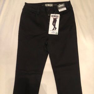 Black high rise skinny jean